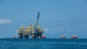 plataforma-da-Petrobras-size-598